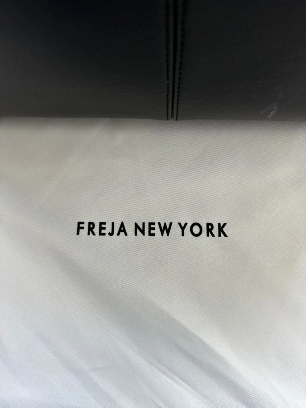 Freja New York Black Leather Tote Bag with dust bag - Picture 2 of 13